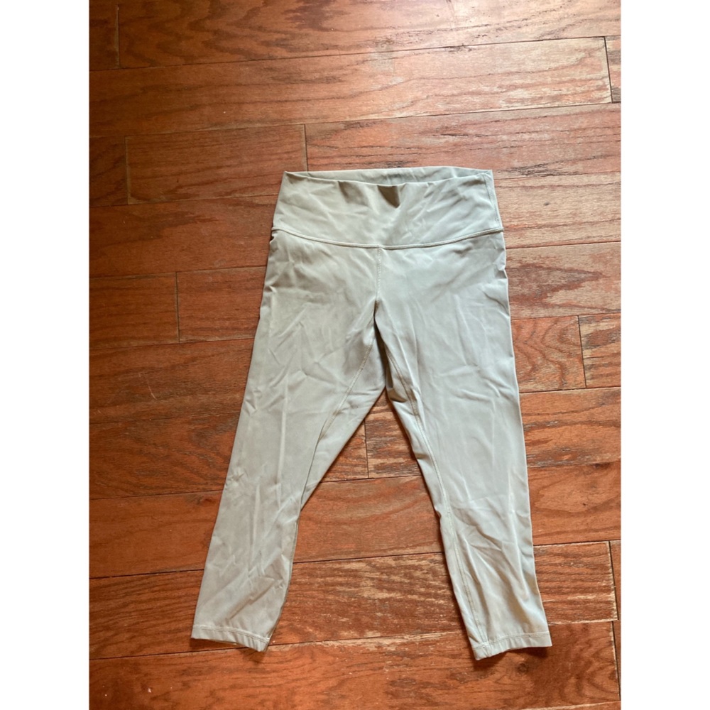 lululemon cropped leggings
